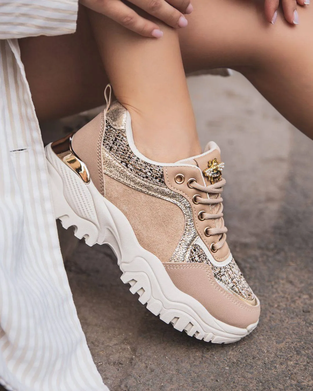 Basket femme taupe à lacets semelle épaisse - Davina
