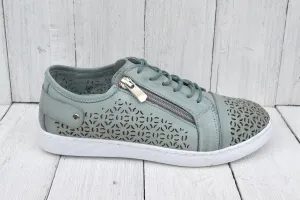Dragonfly Women's Zip Perf Sneakers- Mint