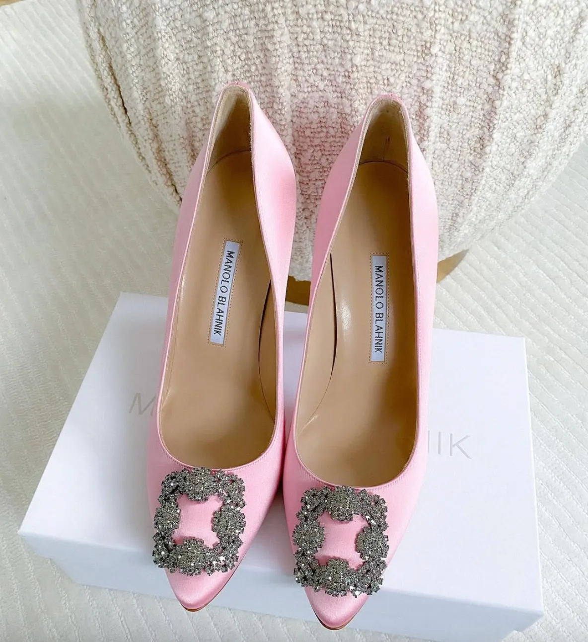 Manolo Blahnik Pink Satin Hangisi Jewel Buckle Pumps 105mm UK 6.5 EU 39.5 