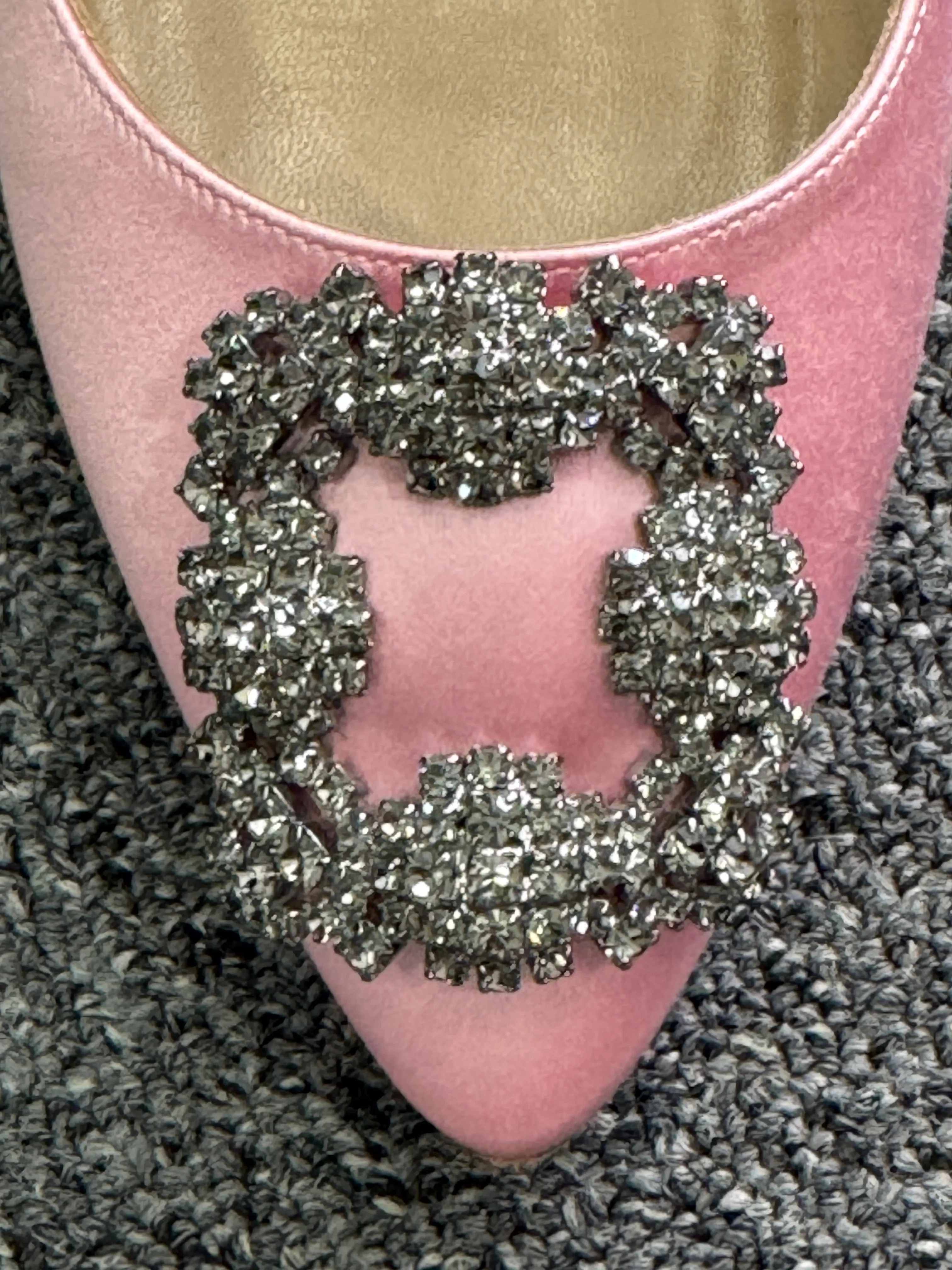 Manolo Blahnik Pink Satin Hangisi Jewel Buckle Pumps 105mm UK 6.5 EU 39.5 