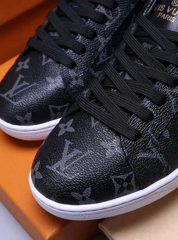 PT - LUV Casual Black Sneaker