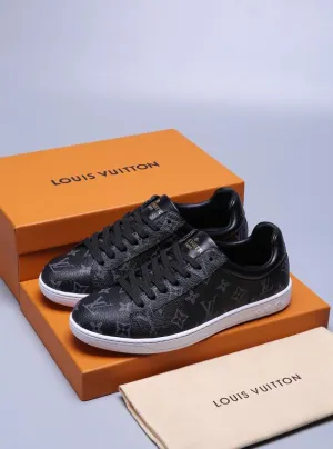 PT - LUV Casual Black Sneaker