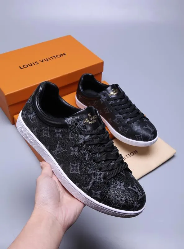 PT - LUV Casual Black Sneaker