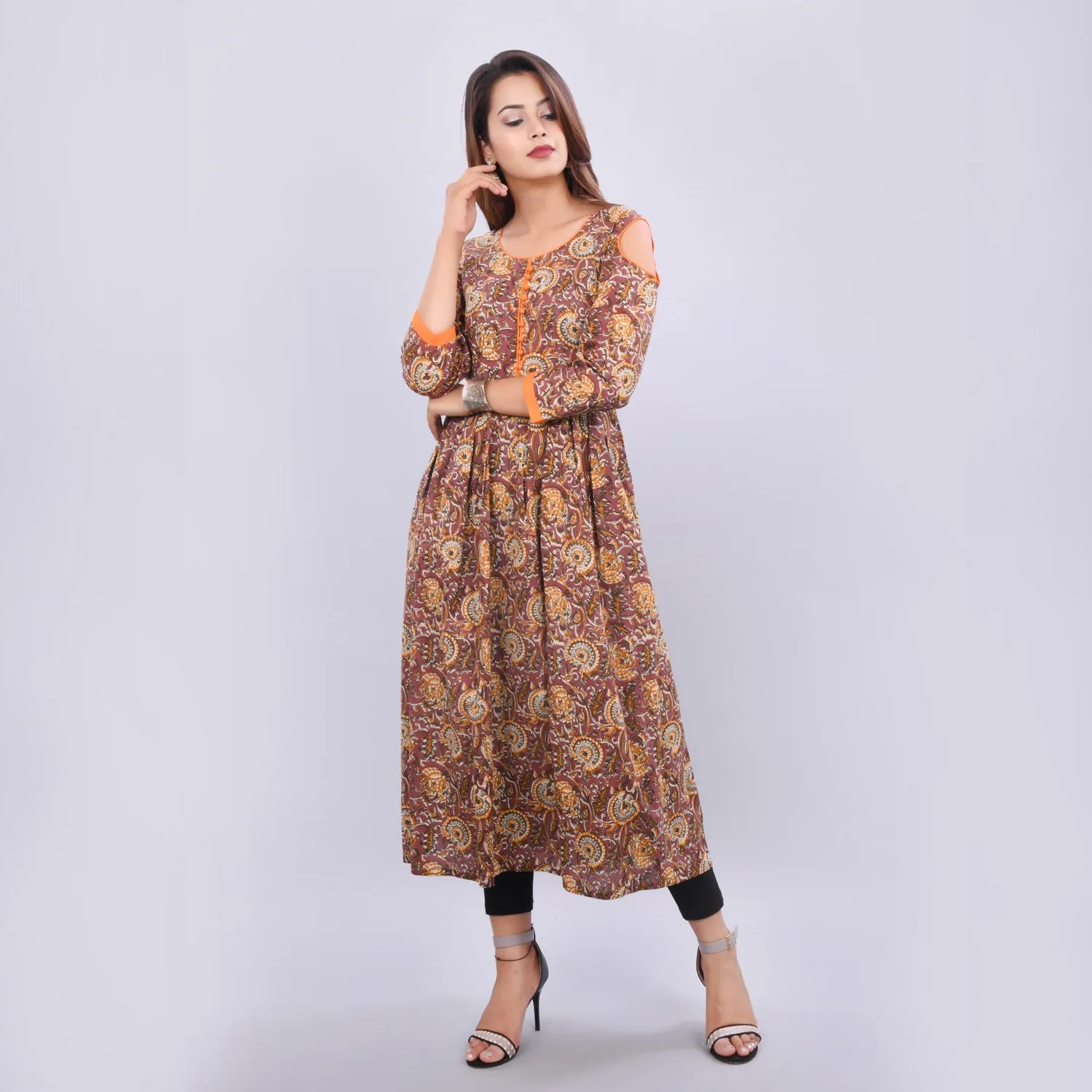 Vedana Women's Cotton Kalamkari Print Cold Shoulder Kurti