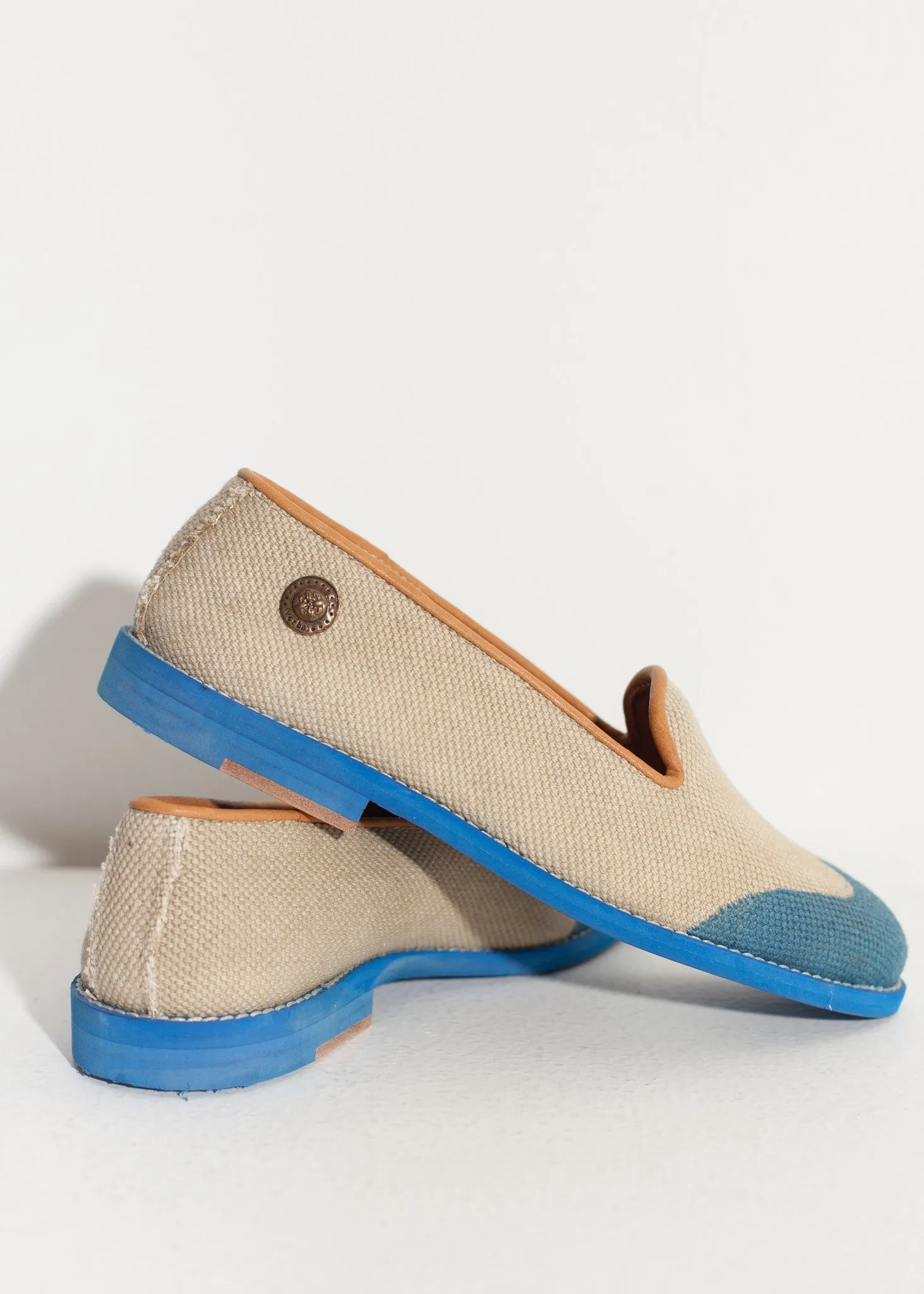 Wingtip Loafer in Blue - More Choice
